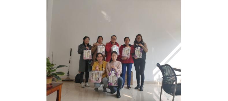 三八婦女節(jié)福利發(fā)放
